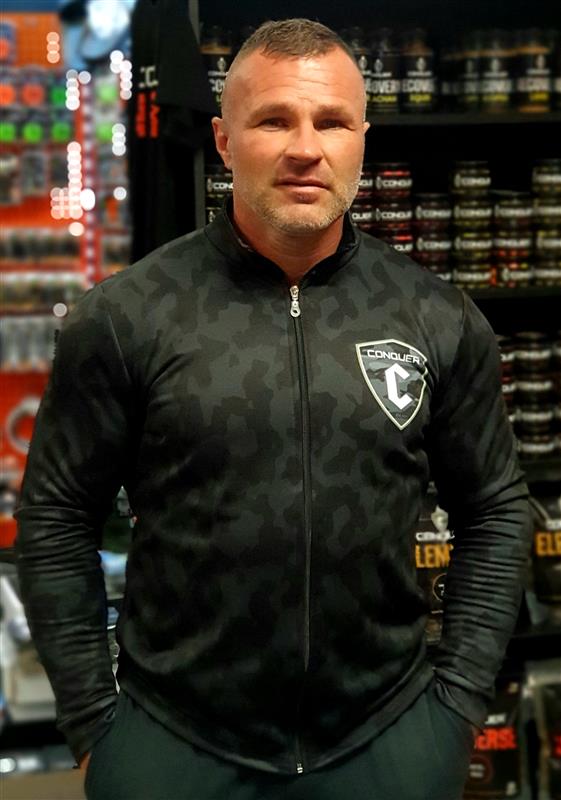 CONQUER MIKINA ZIP BLACK CAMO M